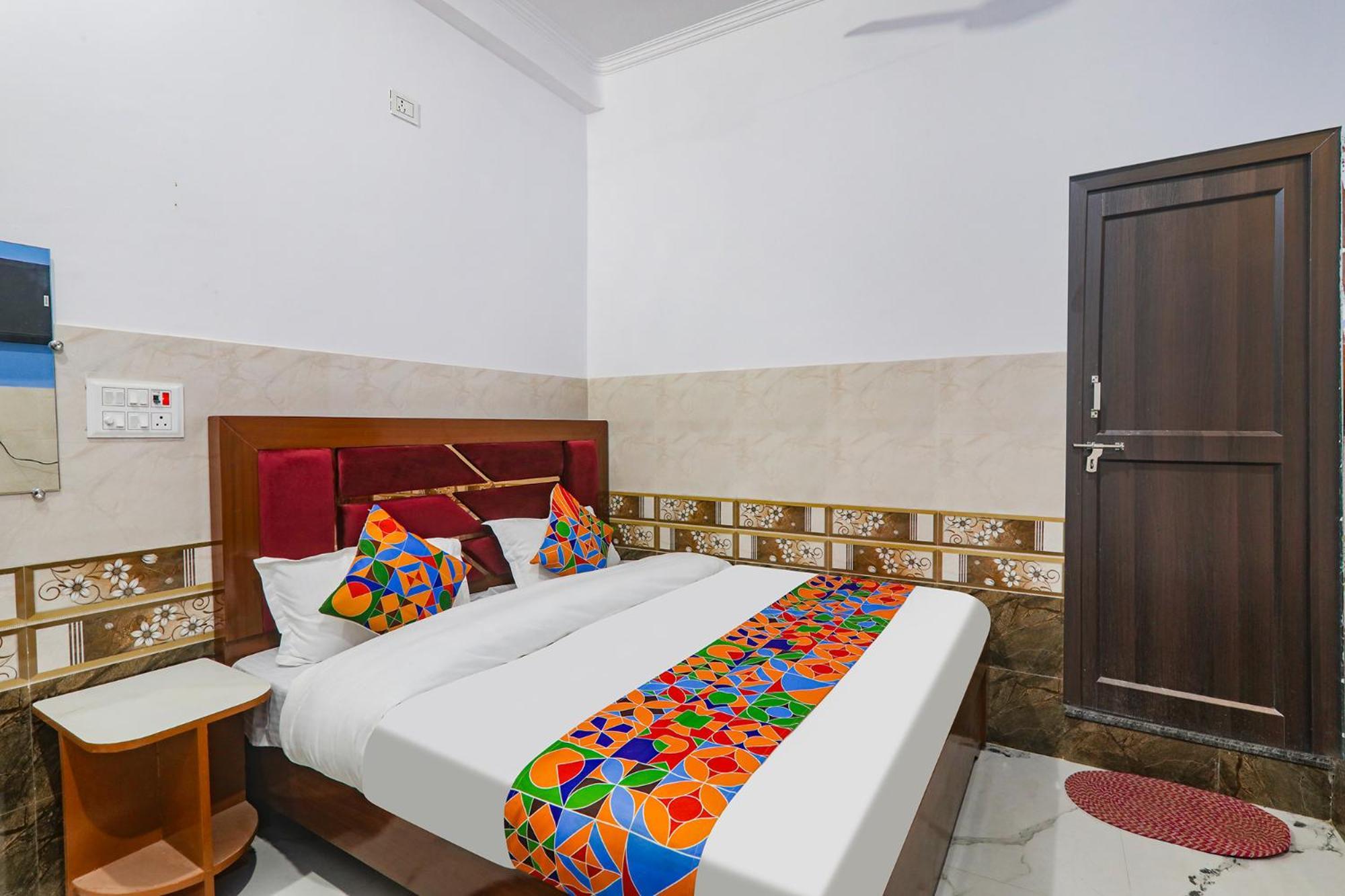 Fabexpress Shree Siya Raman - 500M From Shri Ram Janam Bhumi Hotel Ayodhya Bagian luar foto