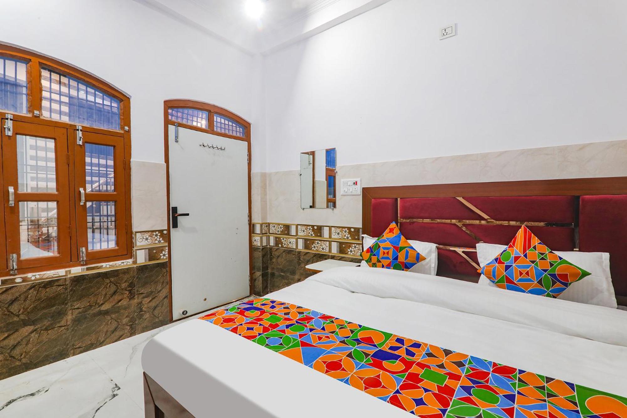 Fabexpress Shree Siya Raman - 500M From Shri Ram Janam Bhumi Hotel Ayodhya Bagian luar foto