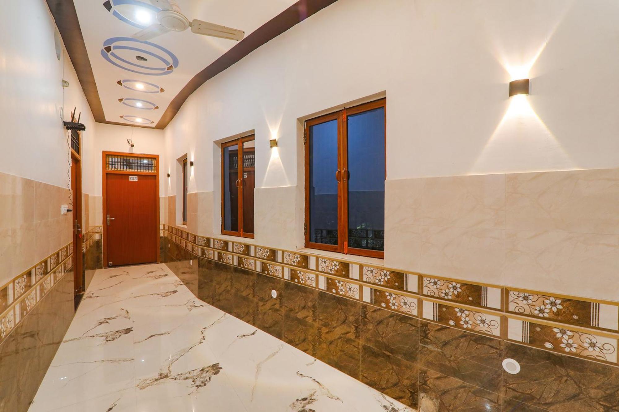 Fabexpress Shree Siya Raman - 500M From Shri Ram Janam Bhumi Hotel Ayodhya Bagian luar foto
